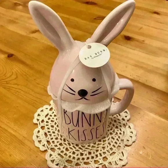 Rae Dunn Bunny Kisses Mug with lid - Picture 1 of 6